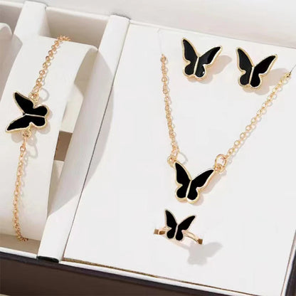 ''GOLDEN WING Jewelry Set - Elegance Inspired by Nature''